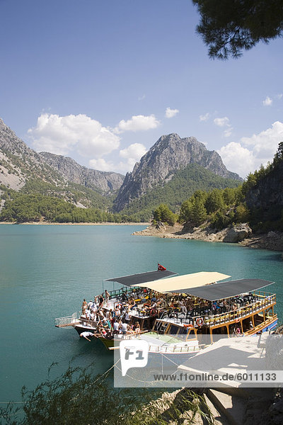 Touristische Boote  Green Canyon  Oymapinar See  Manavgat  Antalya Gebiet  Anatolien  Türkei  Kleinasien  Eurasien