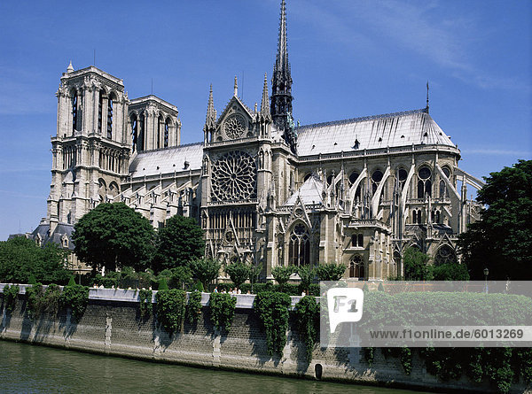 Kathedrale Notre-Dame aus dem Rive Gauche  Paris  Frankreich  Europa