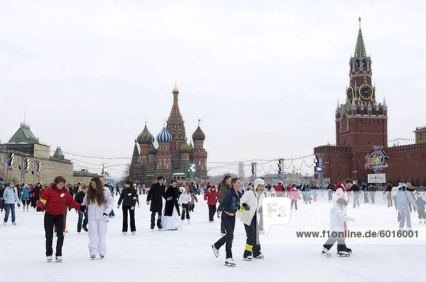 Ice skating in Red Square  UNESCO World Heritage Site  Moscow  Russia  Europe