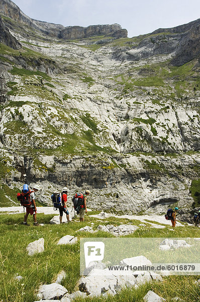 Hiking trail and hikers in the Canon de Anisclo (Anisclo Canyon)  Ordesa y Monte Perdido National Park  Aragon  Spain  Europe