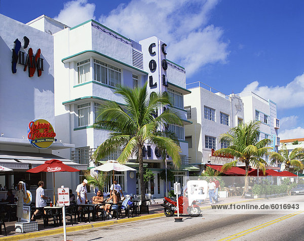 Cafés in der Nähe von Hotel Colony  Ocean Drive  Art Deco District  Miami Beach  South Beach  Miami  Florida  Vereinigte Staaten von Amerika  Nordamerika