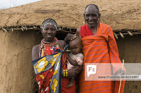Masai-Familie  Masai Mara  Kenia  Ostafrika  Afrika