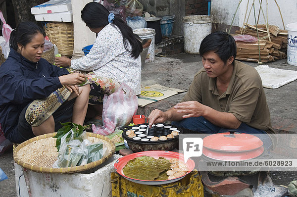 Morgen Lebensmittelmarkt  Luang Prabang  Laos  Indochina  Südostasien  Asien