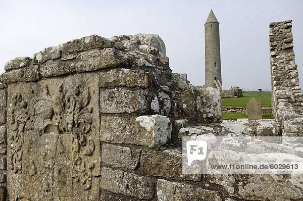 Mönchssiedlung zwischen dem 6. und 16. Jahrhundert  Devenish  Devenish Island  Lough Erne. Enniskillen. County Fermanagh  Ulster  Nordirland  Vereinigtes Königreich  Europa