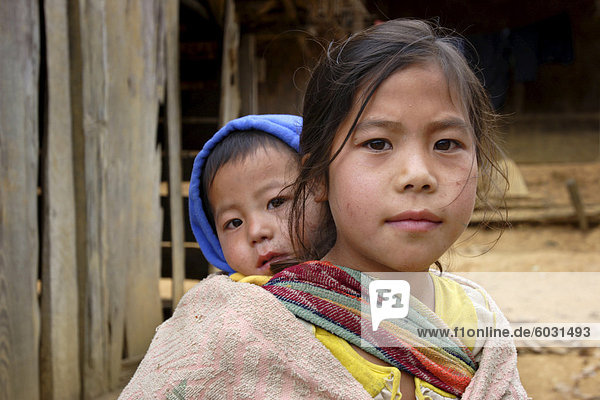 Young Hmong villagers in Xieng Khouang province  northern Laos  Indochina  Southeast Asia  Asia