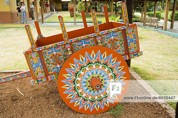 Das Handwerk Stadt von Sarchi berühmt für seine dekorative Malerei und Ochsen Karren  zentrales Hochland  Costa Rica  Mittelamerika