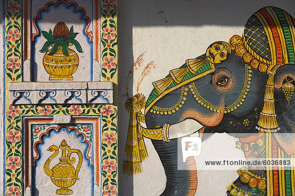 Wohnhaus Kunst Dekoration Elefant Mensch typisch Asien Indien Udaipur