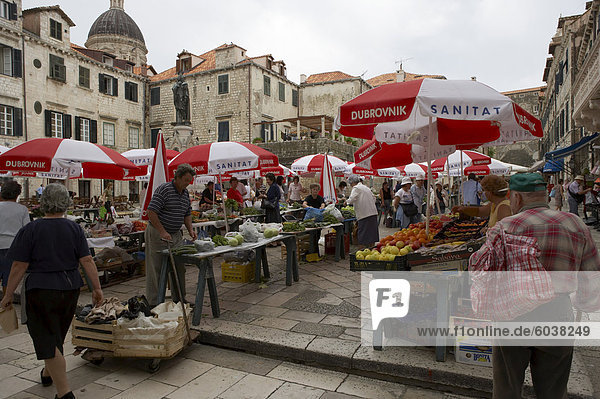 Markt in Dubrovnik  Dalmatien  Kroatien  Europa