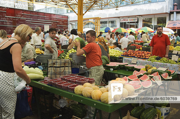 Obst- und Gemüsemarkt  Sarajevo  Bosnien und Herzegowina  Europa