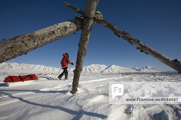 Frau Schnee wandern