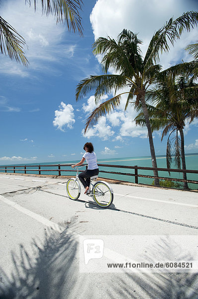 Frau  fahren  Fahrrad  Rad  Florida