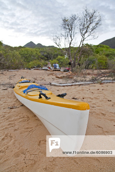 Strand sinken Australien Bucht Queensland Riff Seekajak