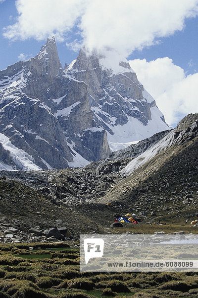 Schwierigkeit  Berggipfel  Gipfel  Spitze  Spitzen  Entdeckung  1  entfernt  Berg  Pakistan