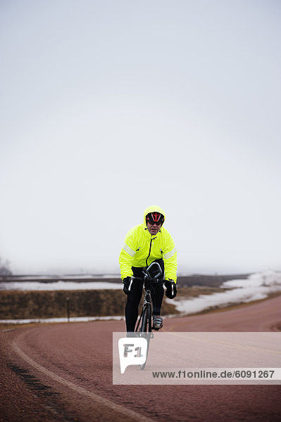 Kälte  Winter  Mann  Tag  Nebel  Fahrrad  Rad