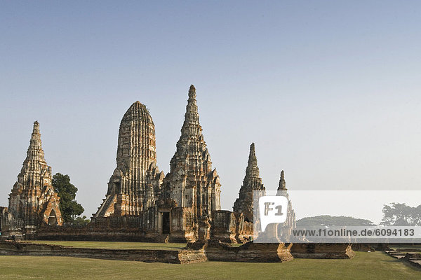 Thailand  Ayutthaya  Blick auf den Tempel