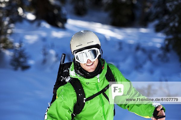 Fröhlichkeit  Skifahrer  Frische  lächeln  Skisport  Gesichtspuder  Colorado