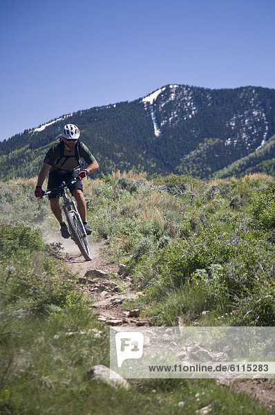 nahe  Berg  Mann  radfahren  Utah