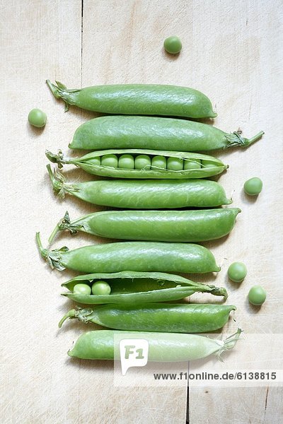 Pead pods in a row