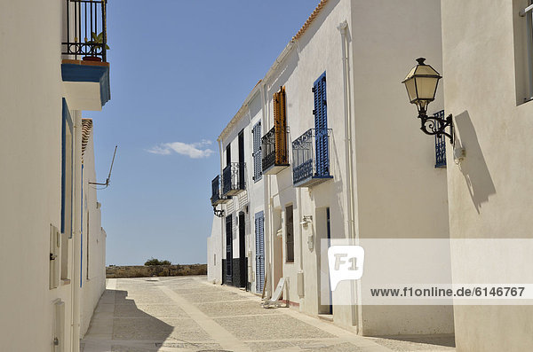 Europa Stadt weiß Fassade Hausfassade Costa Blanca alt Spanien