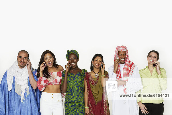 Handy  benutzen  Mensch  Menschen  Tradition  multikulturell  Kleid