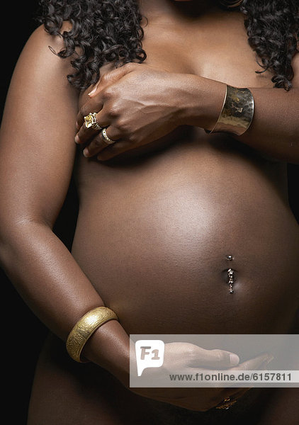 422px x 600px - Pregnant nude African American woman