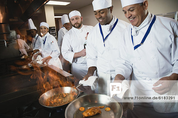 Lebensmittel Vorbereitung Koch multikulturell
