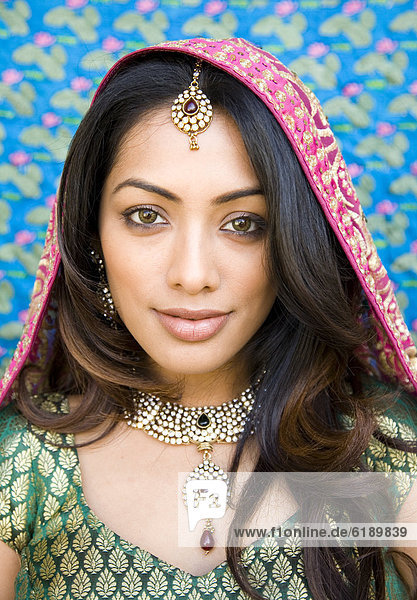 Frau  Tradition  Kleidung  Indianer  Glamour