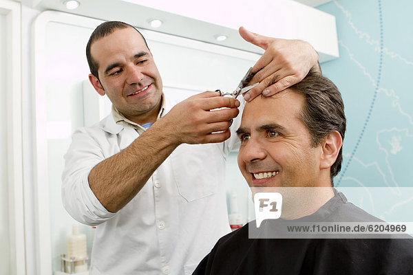 Mann  schneiden  Hispanier  Laden  Friseur  Haar