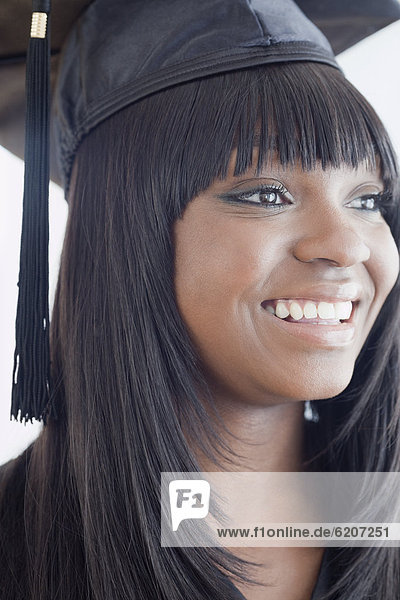 African woman in graduation cap