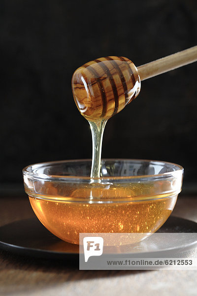 heraustropfen  tropfen  undicht  Wasseramsel  Honig