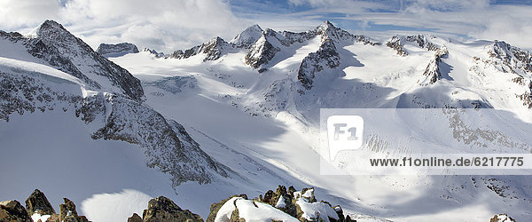 Alpeiner Ferner mit Schrankogel und Schrandele in Bildmitte  Stubaier Alpen  Tirol  Österreich  Europa