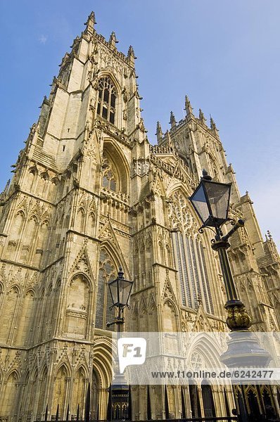 York Minster  northern Europe's largest Gothic cathedral  York  Yorkshire  England  United Kingdom  Europe