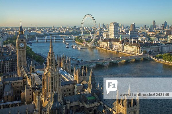 Palast von Westminster  Big Ben  Themse und London Eye  gesehen von Victoria Tower  London  England  Großbritannien  Europa