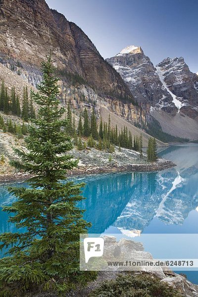 See  Nordamerika  Moräne  Rocky Mountains  Banff Nationalpark  UNESCO-Welterbe  Alberta  Kanada  kanadisch