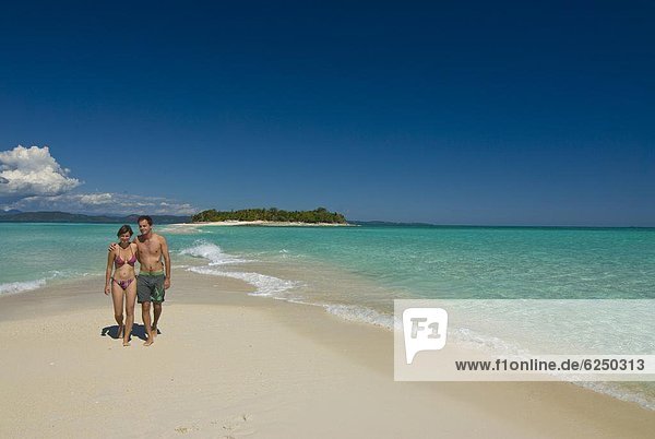 nahe  Fröhlichkeit  Schönheit  Strand  Hochzeitsreise  Neugier  Afrika  Indischer Ozean  Indik  Madagaskar