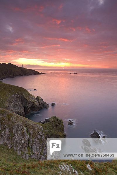 entfernt  Europa  Großbritannien  Küste  Sonnenaufgang  Leuchtturm  Start  zeigen  Devon  Distanz  England  Landspitze