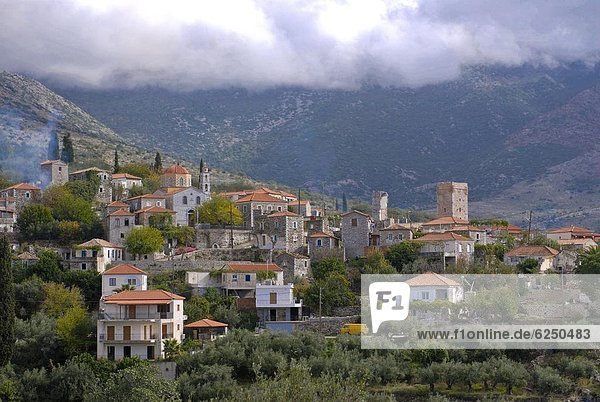 Europa  Berg  klein  Dorf  Griechenland  Mani  Peloponnes