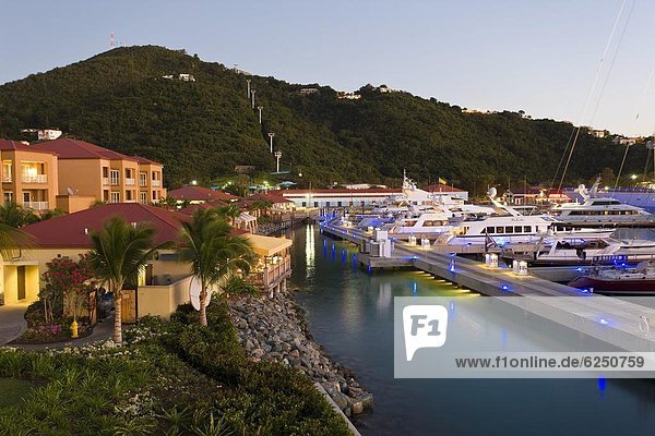 Yacht Haven Grande  the new Yacht Harbour  shopping and restaurant complex completed in 2007  St. Thomas  U.S. Virgin Islands  West Indies  Caribbean  Central America