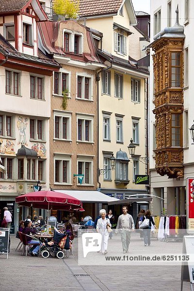 Cobblestone streets and oriel windows  Old Town  St. Gallen  Switzerland  Europe