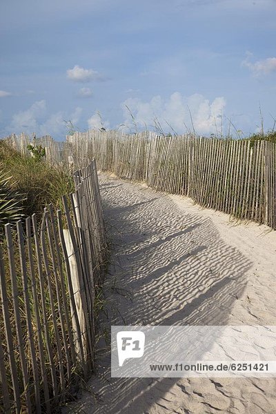Vereinigte Staaten von Amerika  USA  halten  Sand  Nordamerika  Zaun  Florida  Miami  Platz  South Beach