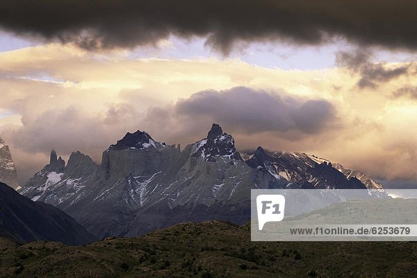 Cuernos del Paine  Torres del Paine National Park  Patagonia  Chile  South America