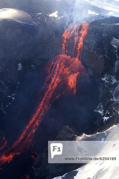 Berg  Vulkan  Lava  fließen  Island