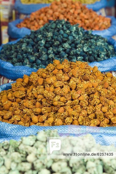 Dried flowers for sale in the souk  Marrakech (Marrakesh)  Morocco  North Africa  Africa