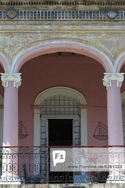 Wohnhaus Balkon Westindische Inseln Mittelamerika vorwärts Monte Prado Kuba alt