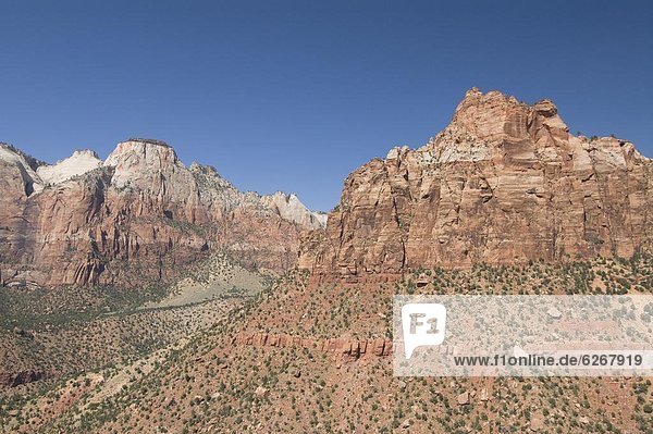 Vereinigte Staaten von Amerika  USA  sehen  Anordnung  Nordamerika  Bundesstraße  Berg  Zion Nationalpark  Sandstein  Utah