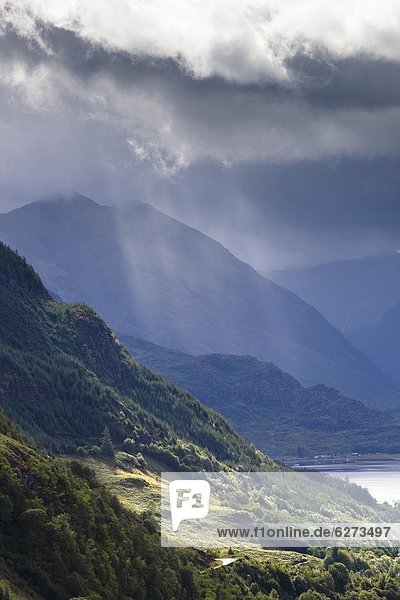 Europa  5  Schwester  Großbritannien  Himmel  Sonnenlicht  Ansicht  spritzen  See  Highlands  Schottland
