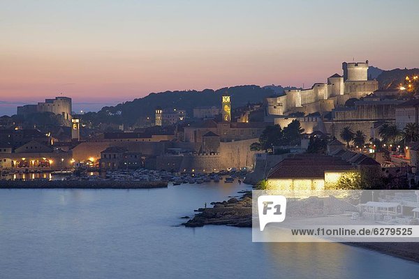 Europa  Abend  Stadt  früh  Ansicht  UNESCO-Welterbe  Kroatien  Dubrovnik  alt