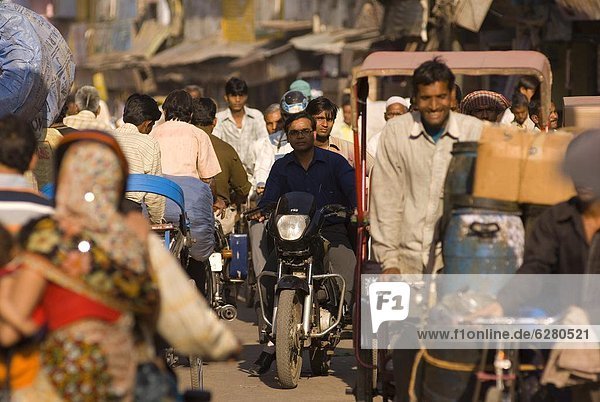 Street scene  Agra  Uttar Pradesh  India  Asia