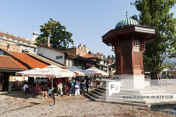 Sebilj fountain in Pigeon Square  Sarajevo  Bosnia and Herzegovina  Europe
