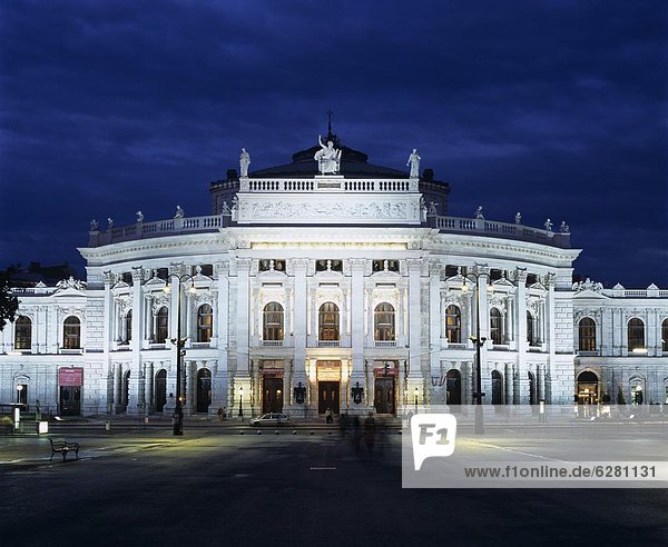 Burgtheater at night  UNESCO World Heritage Site  Vienna  Austria  Europe